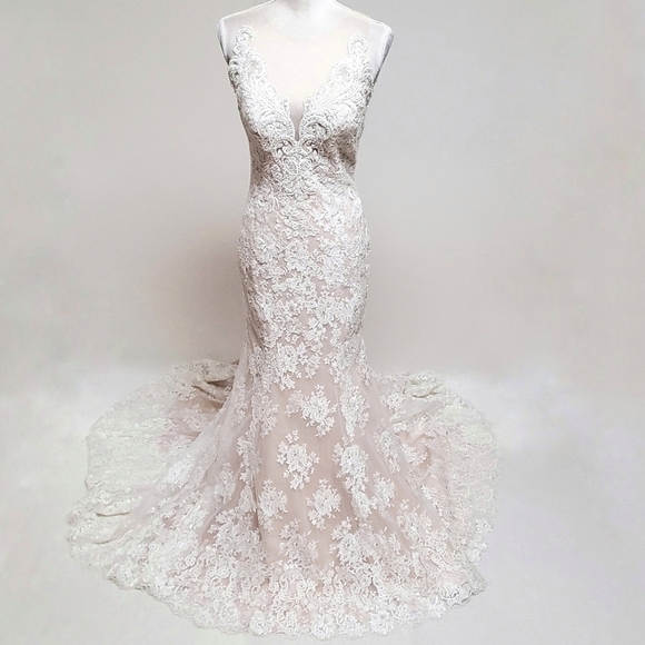 ALLURE Bridals 9363 Antique Ivory Illusion Lace Beaded Button Wedding Dress 8 - Picture 4 of 16